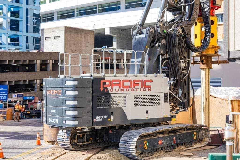 Bauer BG 33 H