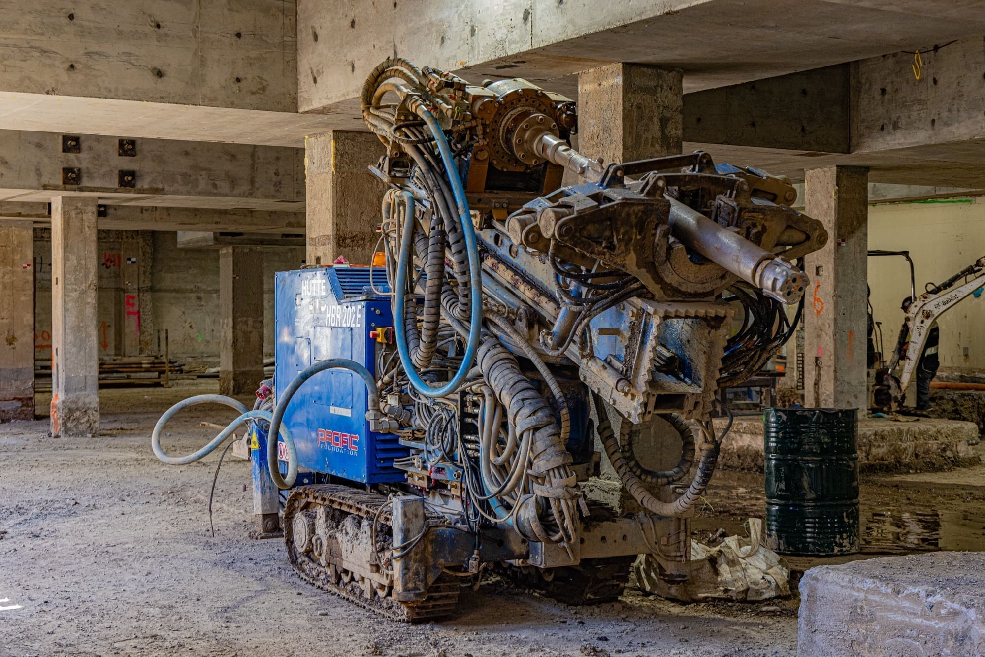 A Hutte HBR-202E micropiling rig sits beneath the Oregon State Capitol