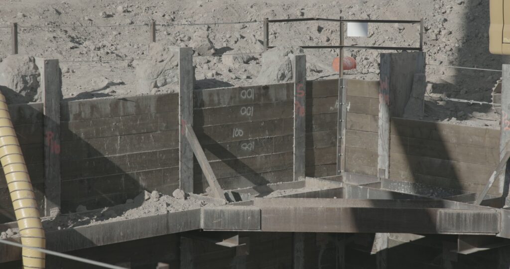 Temporary shoring walers and internal bracing at the Aalo-X excavation