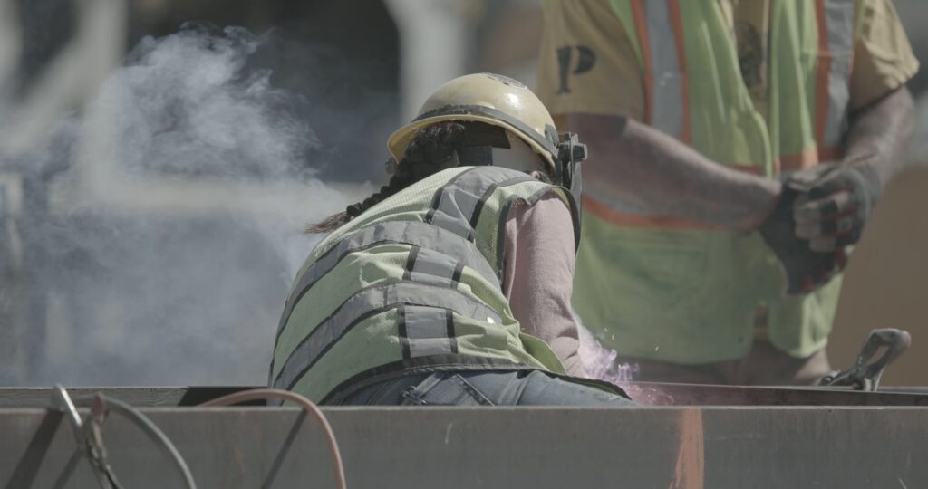 Field welding at an Aalo-X excavation support connection
